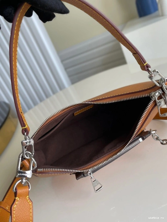 WIS VUITTON LOUIS MARELLE 0202